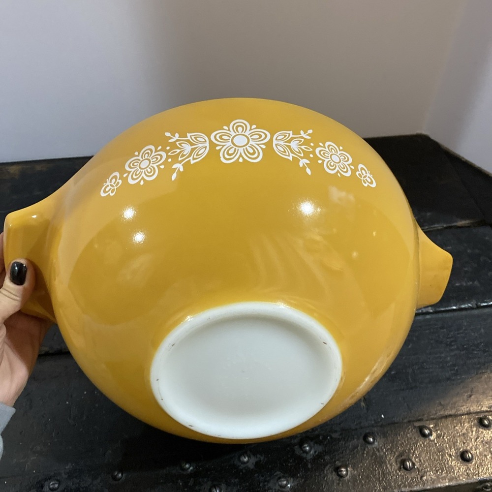 Vintage Pyrex BUTTERFLY GOLD Cinderella Nesting Mixing Bowl Large 4 Quart #444 - Picture 10 of 11